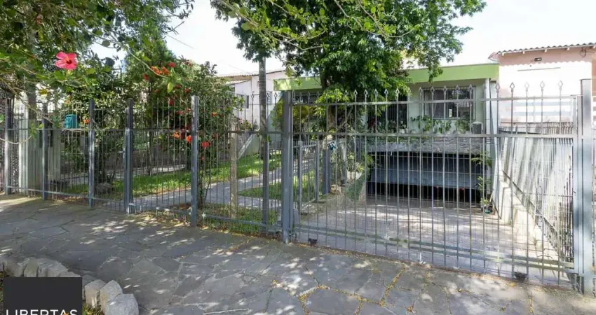 Casa com 3 quartos à venda na Rua Derocy Giácomo da Silva, 110, Vila Nova, Porto Alegre