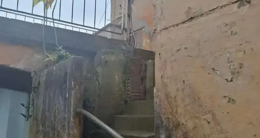 Terreno à venda na Rua Teixeira de Freitas, 219, Santo Antônio, Porto Alegre