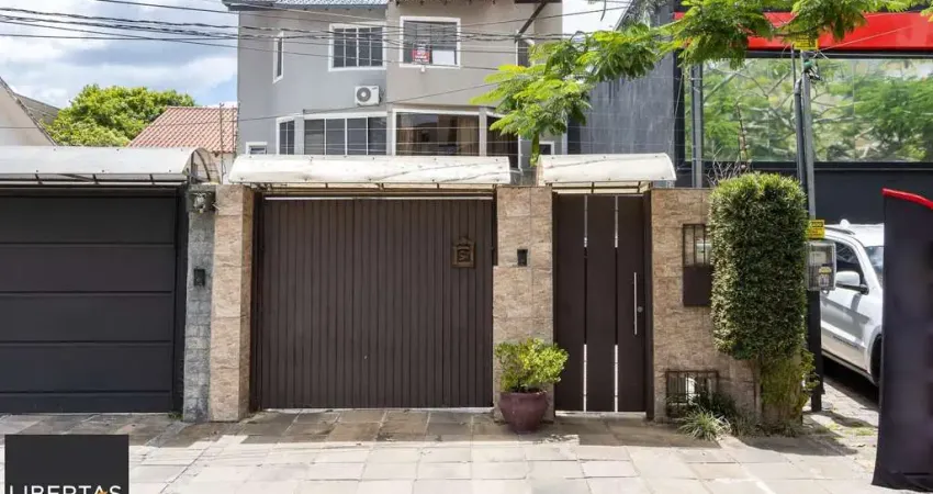 Casa com 3 quartos à venda na Rua Folha da Tarde, 58, Cristal, Porto Alegre