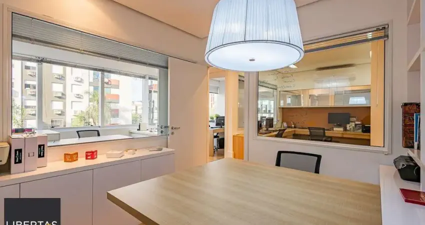 Sala comercial à venda na Avenida Teixeira Mendes, 22, Chácara das Pedras, Porto Alegre