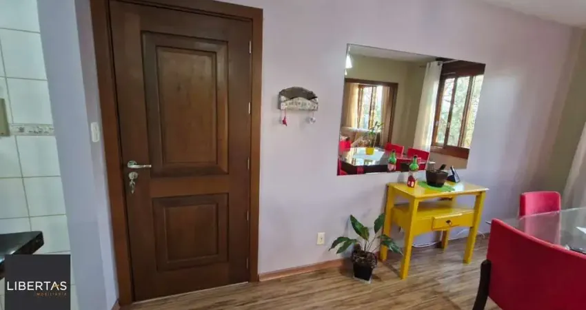 Apartamento pronto para morar, todo reformado, 3 dormitórios, banheiro, cozinha, área de serviço e 1 garagem