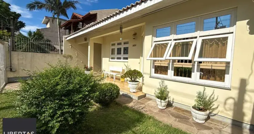 Casa com 3 quartos à venda na Das Grápias, 201, Igara, Canoas