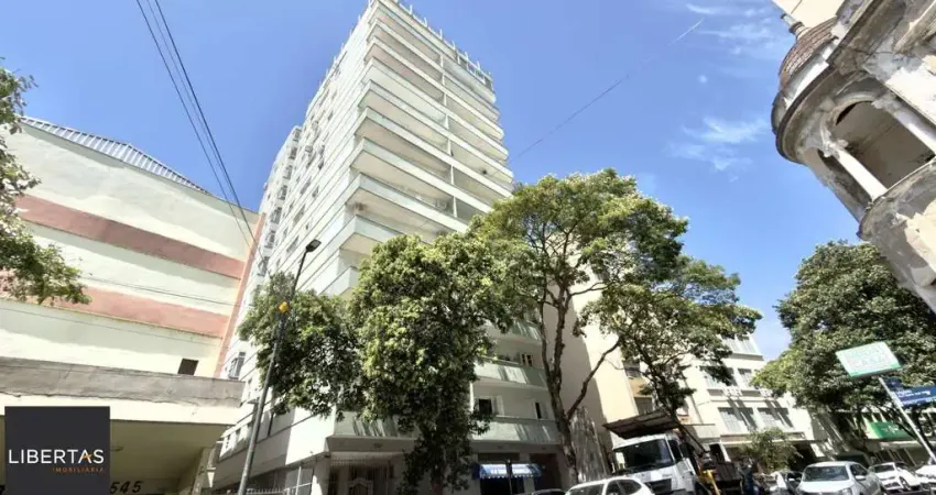 Apartamento 3 quartos para comprar no Ed. Jardim Sevigné. Centro Histórico.