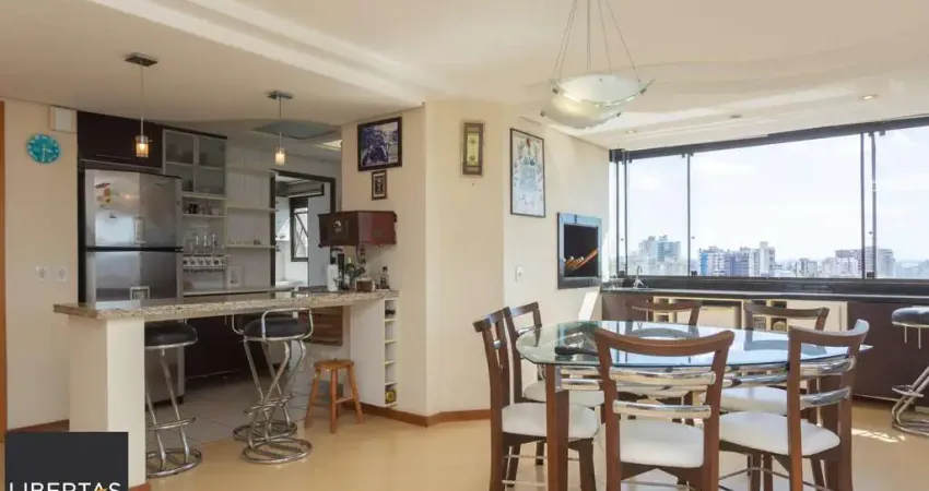 Apartamento 2 dormitórios sendo 1 suíte e 3 vagas no Petrópolis.