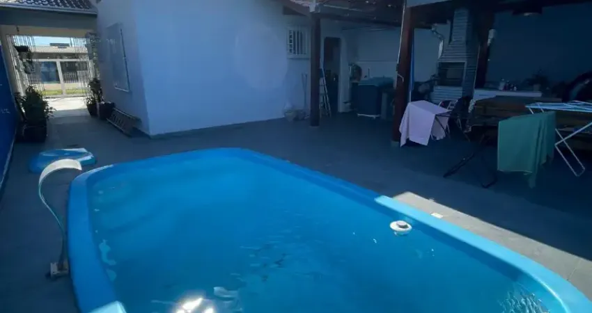 Casa c/ piscina na Praia de Barra Velha no Bairro Quinta dos Açorianos