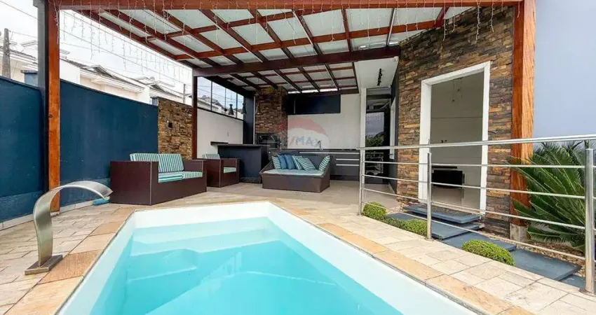 Casa com 3 quartos à venda no Bom Retiro, Joinville