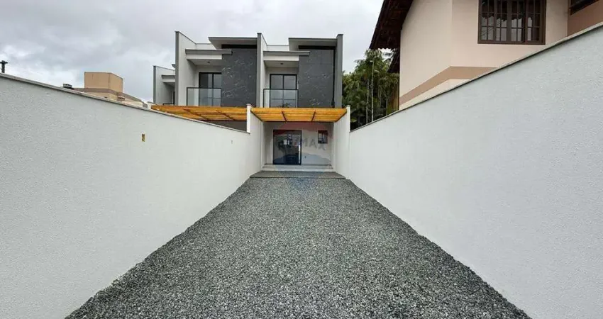 Casa com 3 quartos à venda no São Marcos, Joinville 