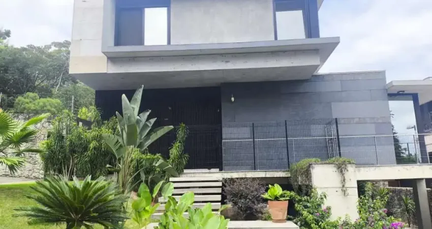 Casa à venda na Estrada Haroldo Soares Glavan, 4940, Cacupé, Florianópolis