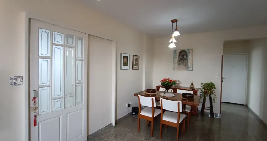 Espetacular 2 dormitórios com dependencia completa de serviço, vaga garantida e vista totalmente livre!