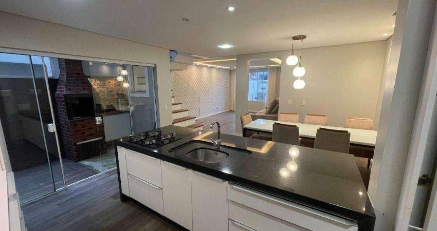 Casa com 3 dormitórios para alugar, 123 m² por R$ 4.400 + taxas/mês - Bom Retiro - Joinville/SC