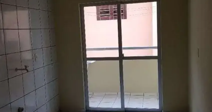 Apartamento com 3 dormitórios para alugar, 68 m² por R$ 1.690+taxas/mês - Bom Retiro - Joinville/SC