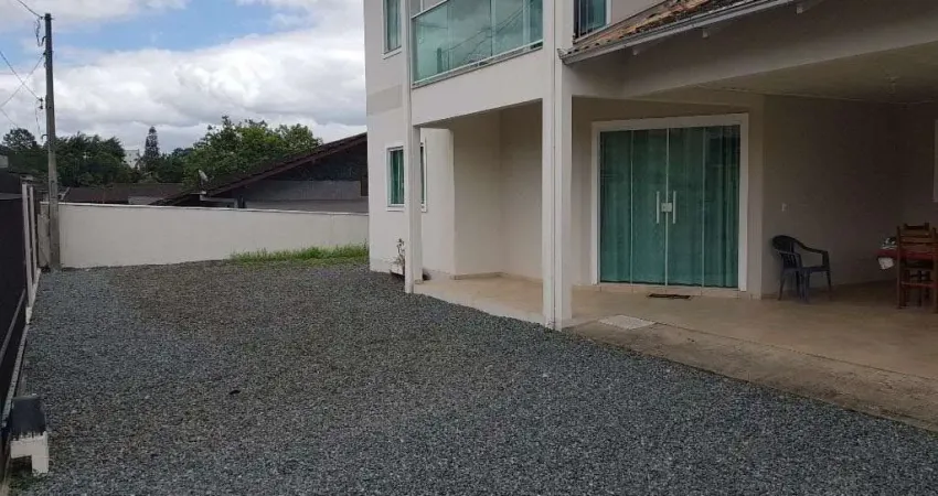 Casa com 4 dormitórios à venda, 237 m² por r$ 780.000,00 - bom retiro - joinville/sc