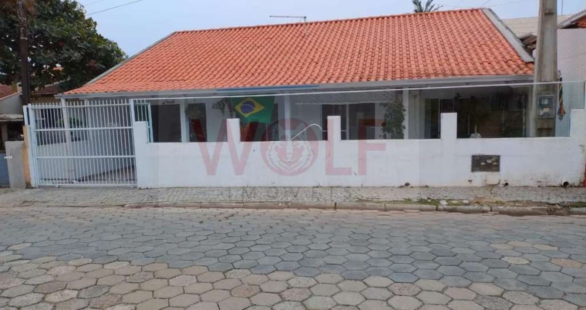 Casa para Venda em São Francisco do Sul, Enseada, 3 dormitórios, 1 banheiro, 2 vagas