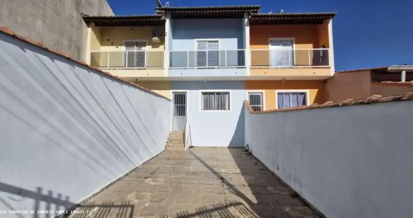 Casa para Venda em Pinhalzinho, Centro, 2 dormitórios, 2 banheiros, 2 vagas