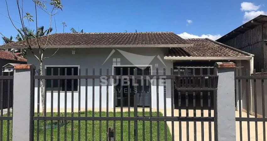 Casa com 3 quartos à venda na Vila Nova, Joinville 