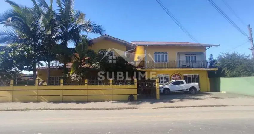 Casa com 9 quartos à venda no Aventureiro, Joinville 