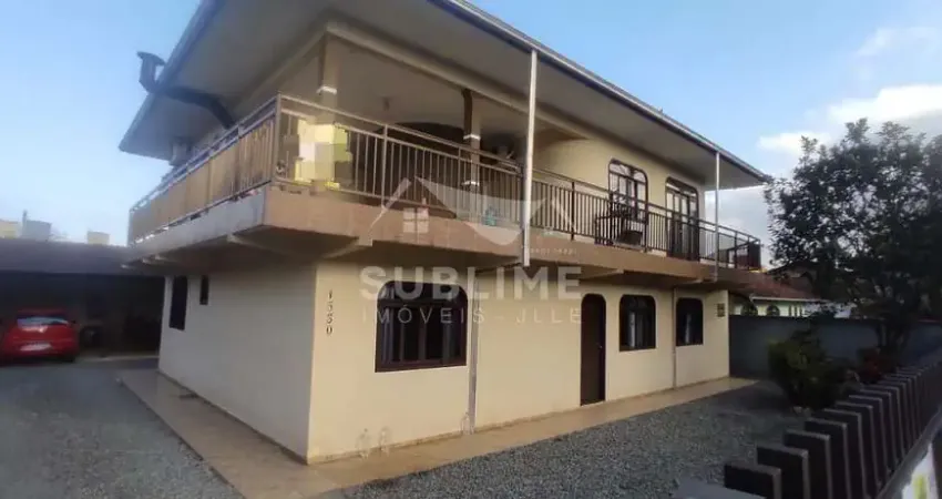 Casa com 4 quartos à venda no Jardim Iririú, Joinville 