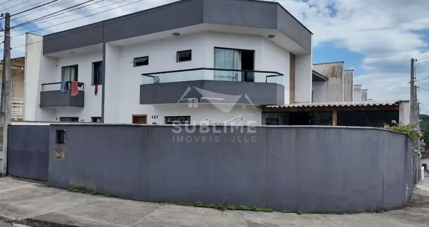 Sobrado geminado de esquina no bairro costa e silva com suíte