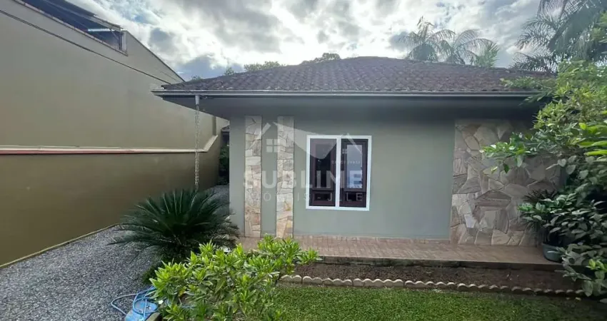 Casa com 3 quartos à venda na Vila Nova, Joinville 