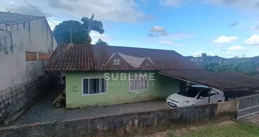 Casa com 3 quartos à venda no Boehmerwald, Joinville 