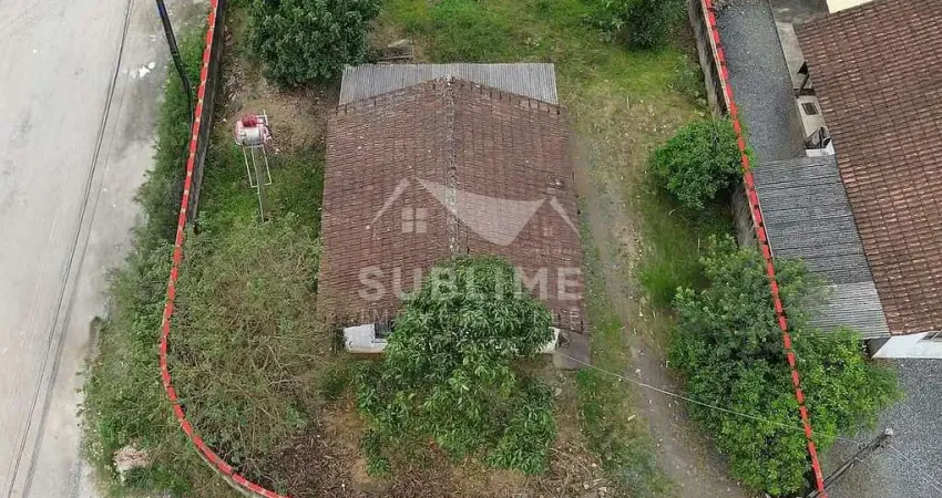 Terreno à venda no Jardim Iririú, Joinville