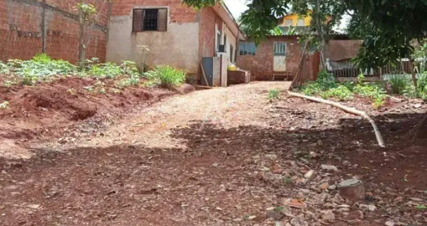 Terreno à venda no Bairro 14 DE NOVEMBRO em CASCAVEL por R$ 240.000,00