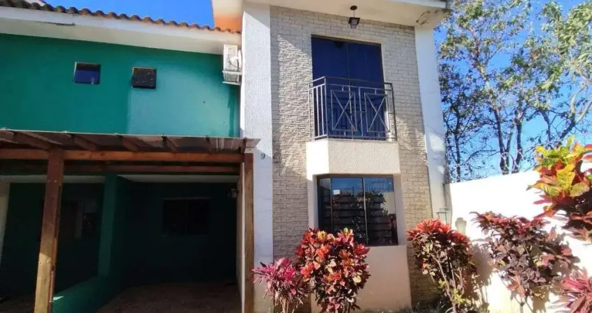 Sobrado em Condomínio 3 quartos, sendo 1 suíte à venda no Bairro CANADA em CASCAVEL por R$ 435.000,00