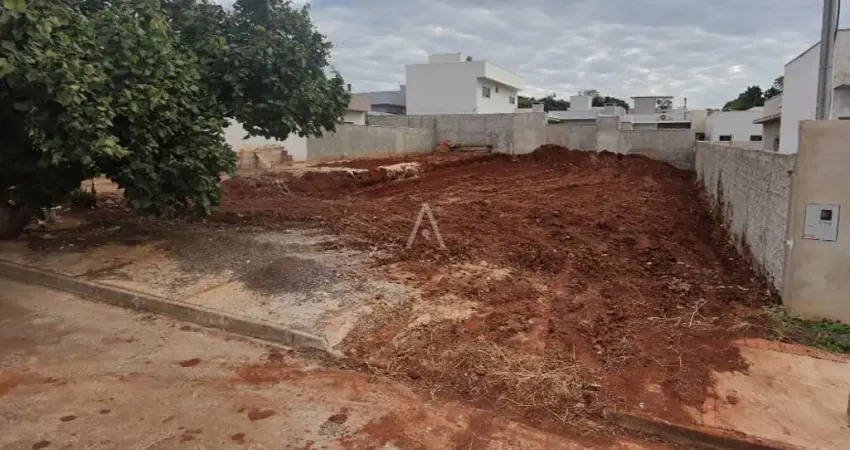 Terreno à venda no Bairro JARDIM PANCERA em TOLEDO por R$ 275.000,00