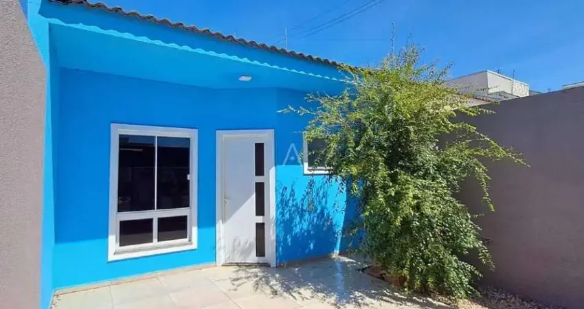 Casa à venda, com 2 quartos, localizada em Condominio Bairro Floresta, em Cascavel - Pr.