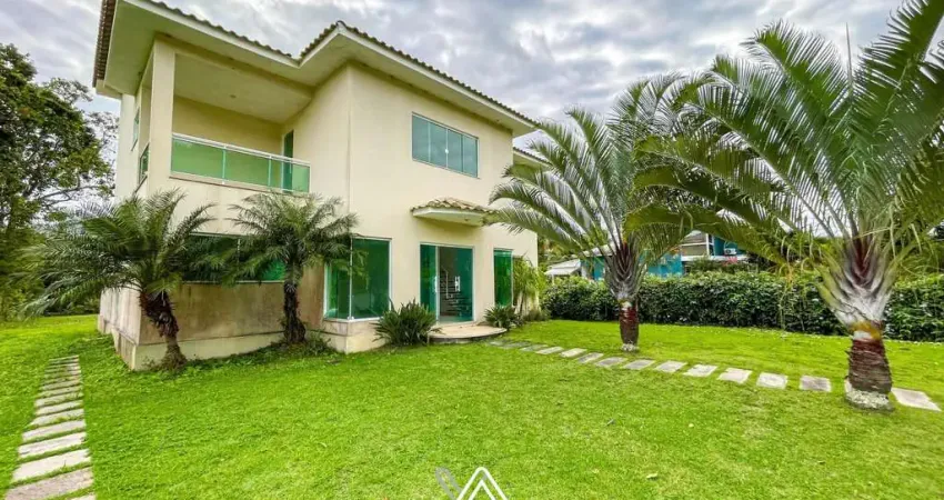 Casa alto padrão com 4 dormitórios à venda, 240m² por R$1.500.000 - Cond. Pedra