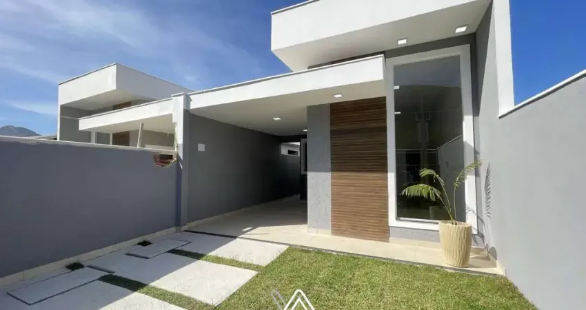 Casa com 3 dormitórios à venda, 240m² por R$ 670.000 - Praia De Itaipuaçu - Mari