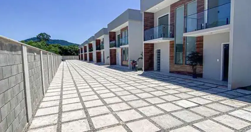 Duplex com 2 suítes, 85m² por R$ 320.000 - Chácaras De Inoã - Maricá/RJ