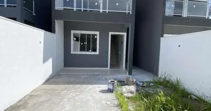 Duplex com 2 quartos, 200m² por R$ 380.000 - São José Do Imbassaí - Maricá/RJ