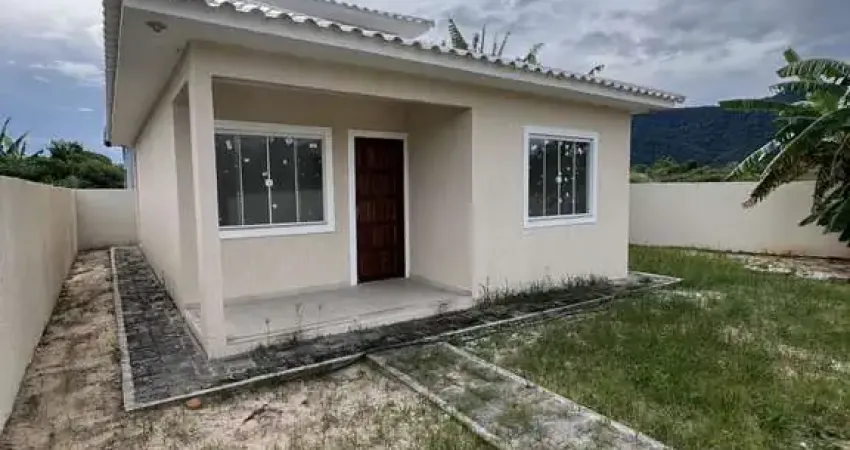 Casa com 2 quartos, 222m² por R$ 310.000 - Jaconé/Rj