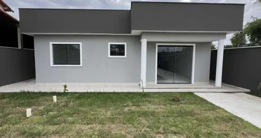 Casa com 3 quartos, 480m² por R$ 670.000 - Jardim Atlântico Leste (Itaipuaçu) -