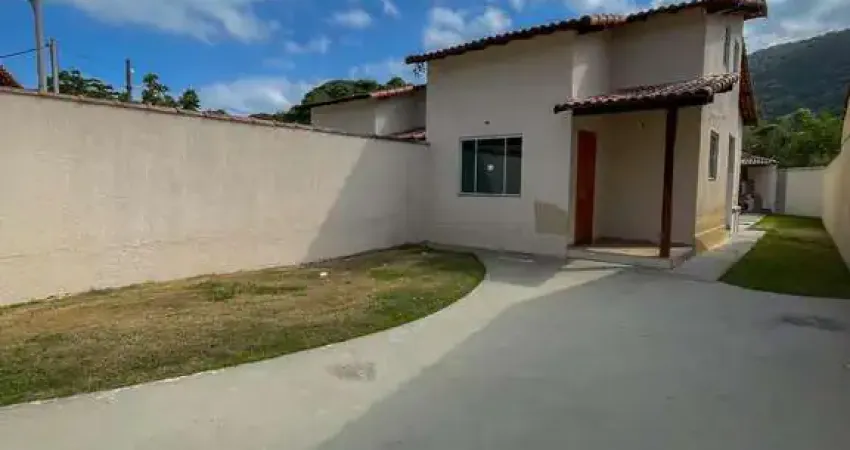 Casa com 2 dormitórios à venda, 240m² por R$ 450.000 - Itaocaia Valley (Itaipuaç