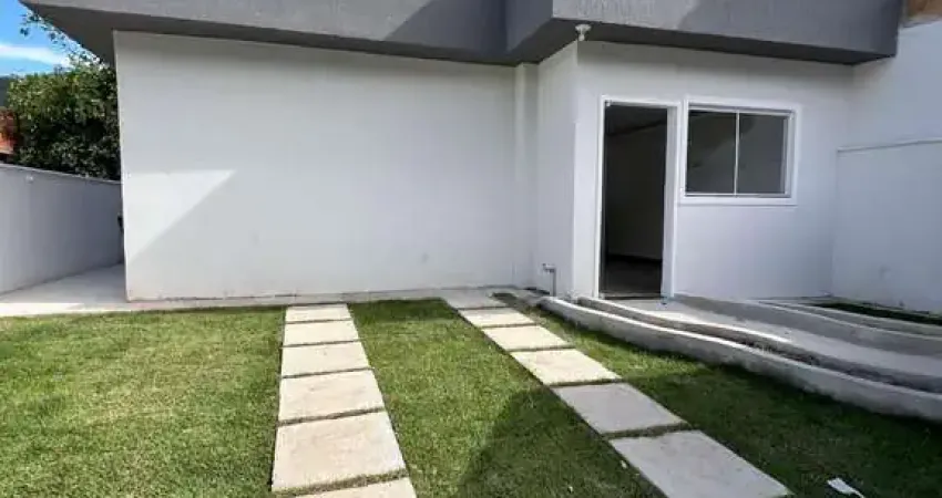 Casa com 3 dormitórios à venda, 200m² por R$390.000 - Cond. Alferes Tiradentes (