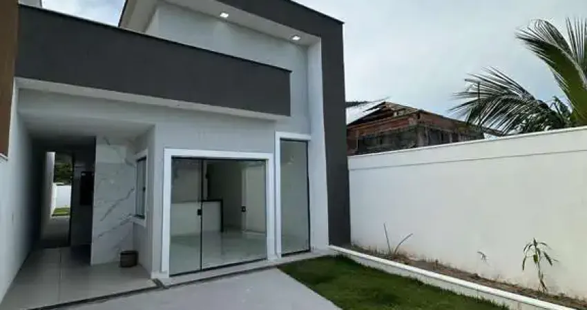 Casa com 3 dormitórios à venda, 240m² por R$550.000 - Barroco (Itaipuaçu) - Mari