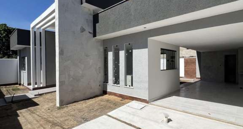 Casa com 3 dormitórios à venda, 225m² por R$ 750.000 - Praia de Itaipuaçu - Mari