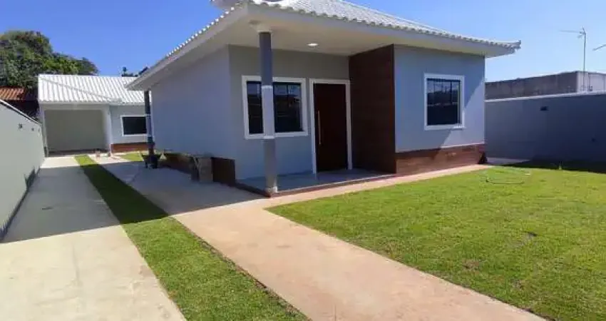 Lindo imóvel  com 3 dormitórios à venda, 360m² por R$550.000 - Jaconé - Saquarem