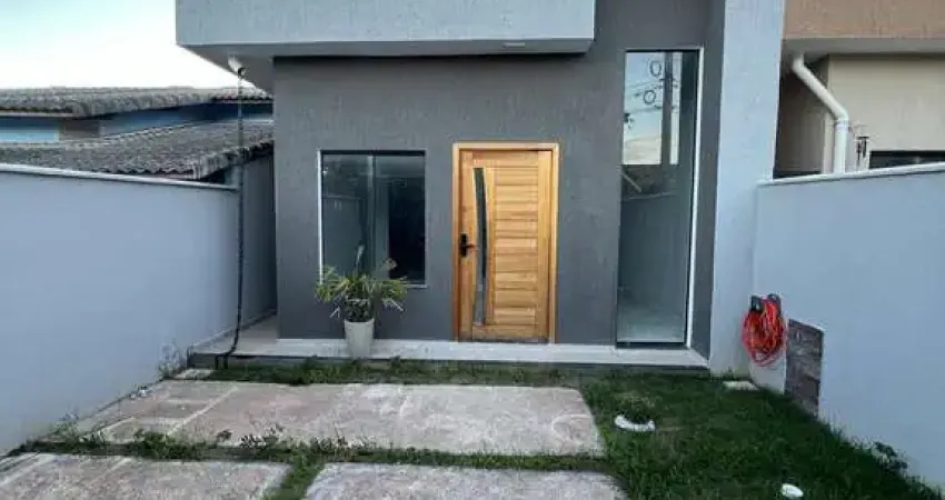 Casa com 3 dormitórios à venda, 240m² por R$ 648.000 - Praia de Itaipuaçu - Mari