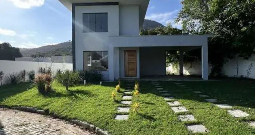 Casa de alto padrão com 3 dormitórios à venda, 466m² por R$550.000.00 - Cond. Ec