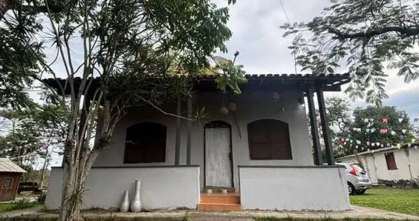 Lindo sítio com 2 dormitórios à venda, 5.000m² por R$750.000 - Chacarás de Inoã