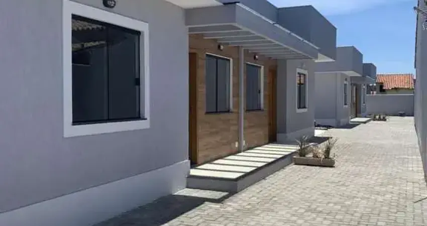 Casa com 2 quartos, 47m² por R$ 330.000 - Jardim Atlântico Central (Itaipuaçu) -
