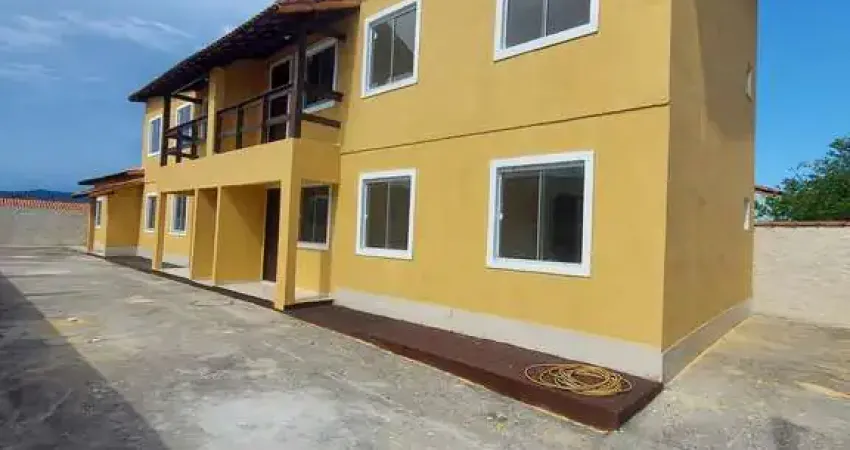 Casa com 2 dormitórios à venda, 360m² por R$280.000 - Itapeba - Maricá/RJ