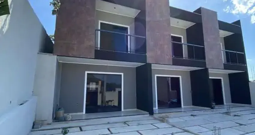 Casa com 2 dormitórios à venda, 70m² por R$ 390.000 - Condado - Maricá/RJ