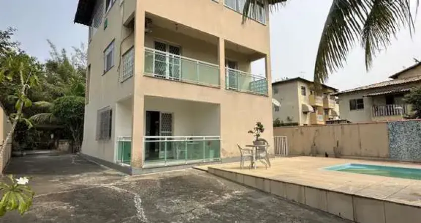 Excelente triplex com 4 dormitórios, 450m² por R$ 600.000 -  São José de Imbassa