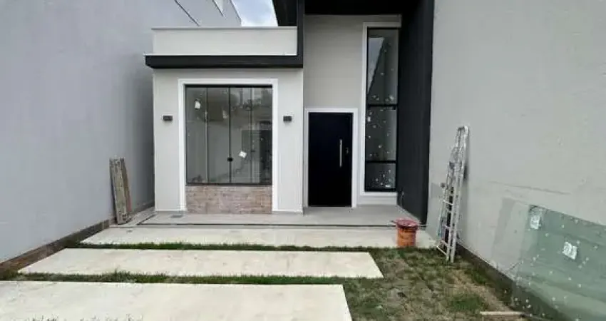 Casa com 2 dormitórios à venda, 240m² por R$ 620.000 - Praia de Itaipuaçu - Mari