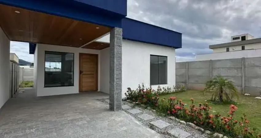 Casa com 2 dormitórios à venda, 240m² por R$470.000.00- Cond. Dom Village (Ubati