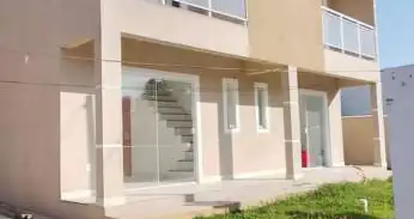 Casa com 2 suítes à venda, 110m² por R$ 345.000 - Cond. Raphaville (Itapeba)- Ma